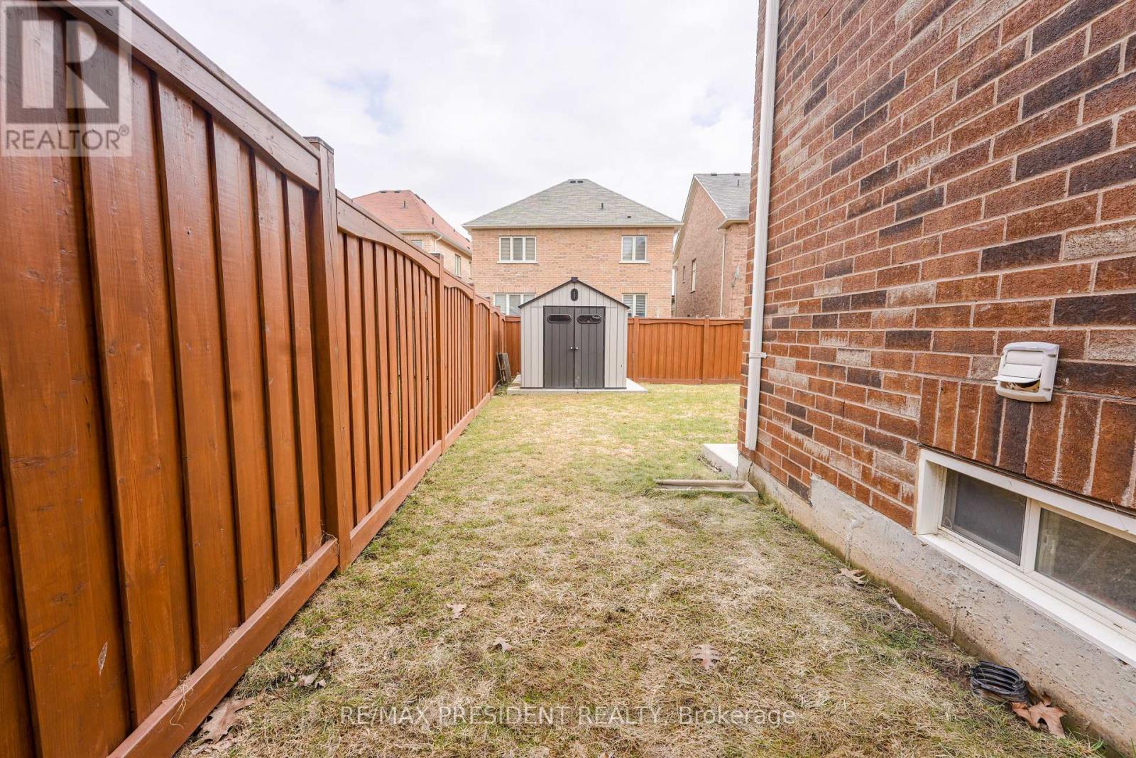 16 Bassett Crescent, Brampton, Ontario  L6X 5G2 - Photo 42 - W12906088