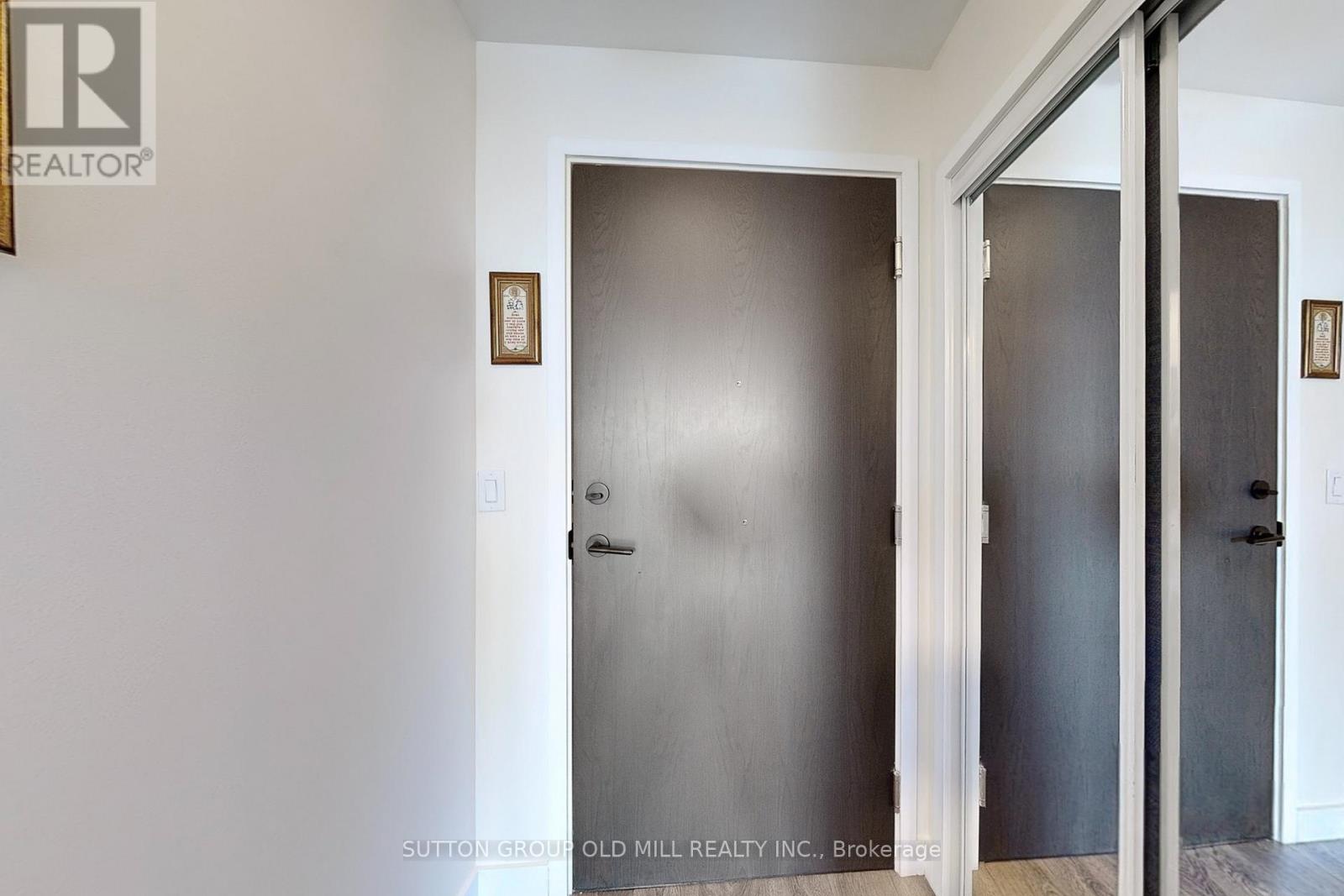 214 - 210 Sabina Drive, Oakville, Ontario L6H 0W6 - Photo 15 - W12907370