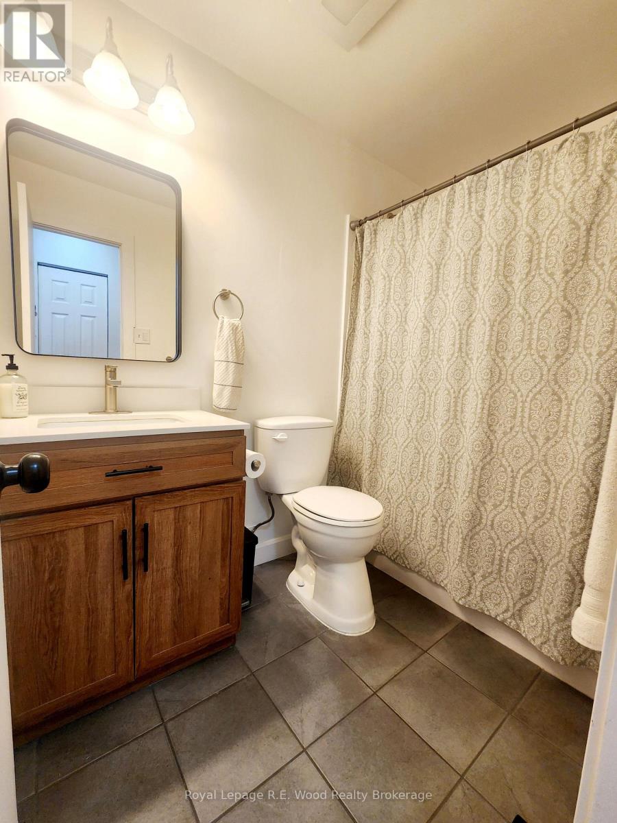 6 Centennial Avenue, Tillsonburg, Ontario  N4G 4R6 - Photo 10 - X12791338