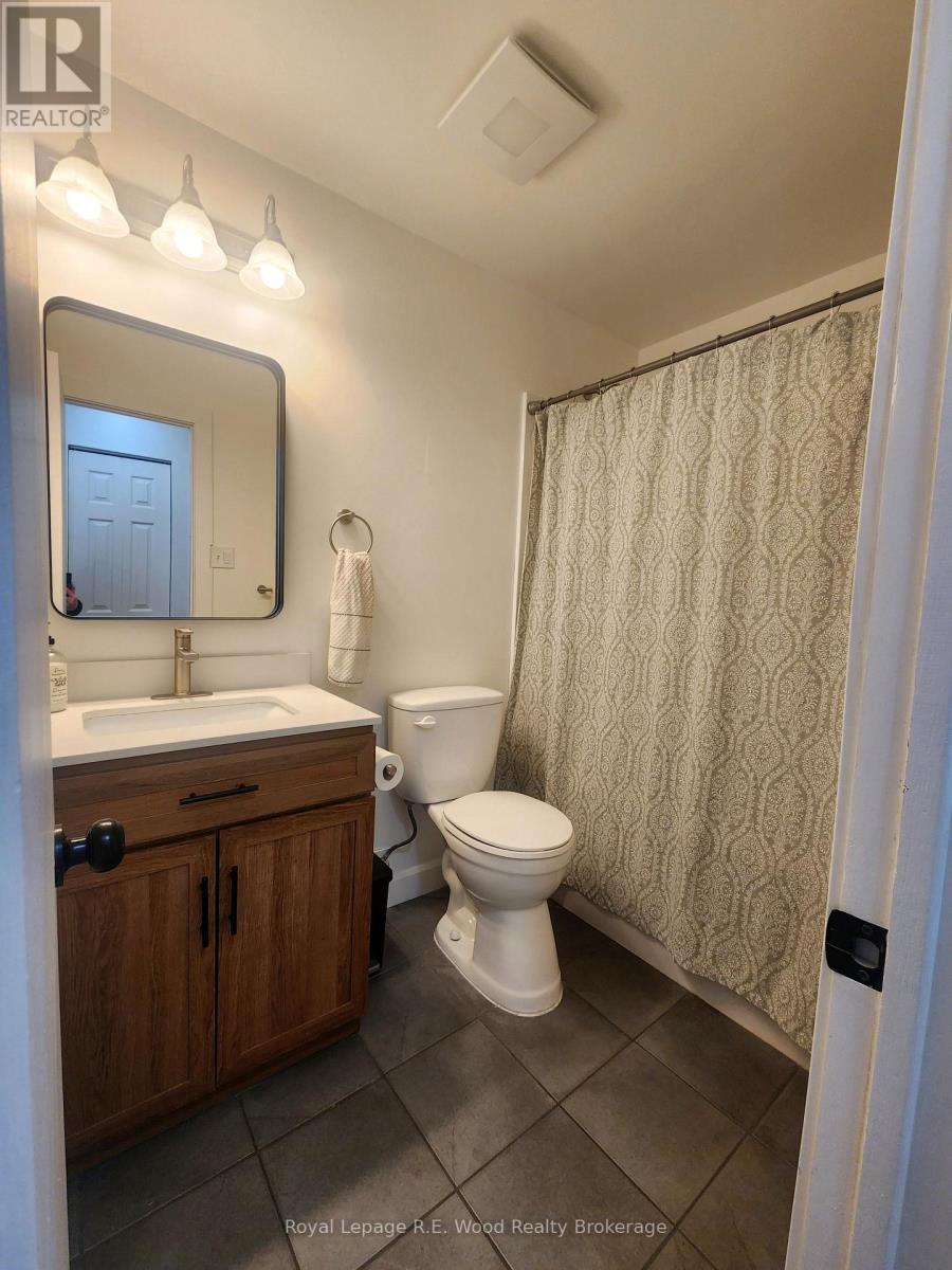 6 Centennial Avenue, Tillsonburg, Ontario  N4G 4R6 - Photo 11 - X12791338