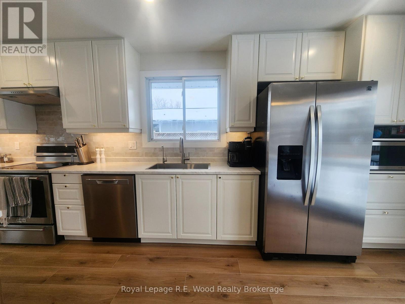 6 Centennial Avenue, Tillsonburg, Ontario  N4G 4R6 - Photo 4 - X12791338