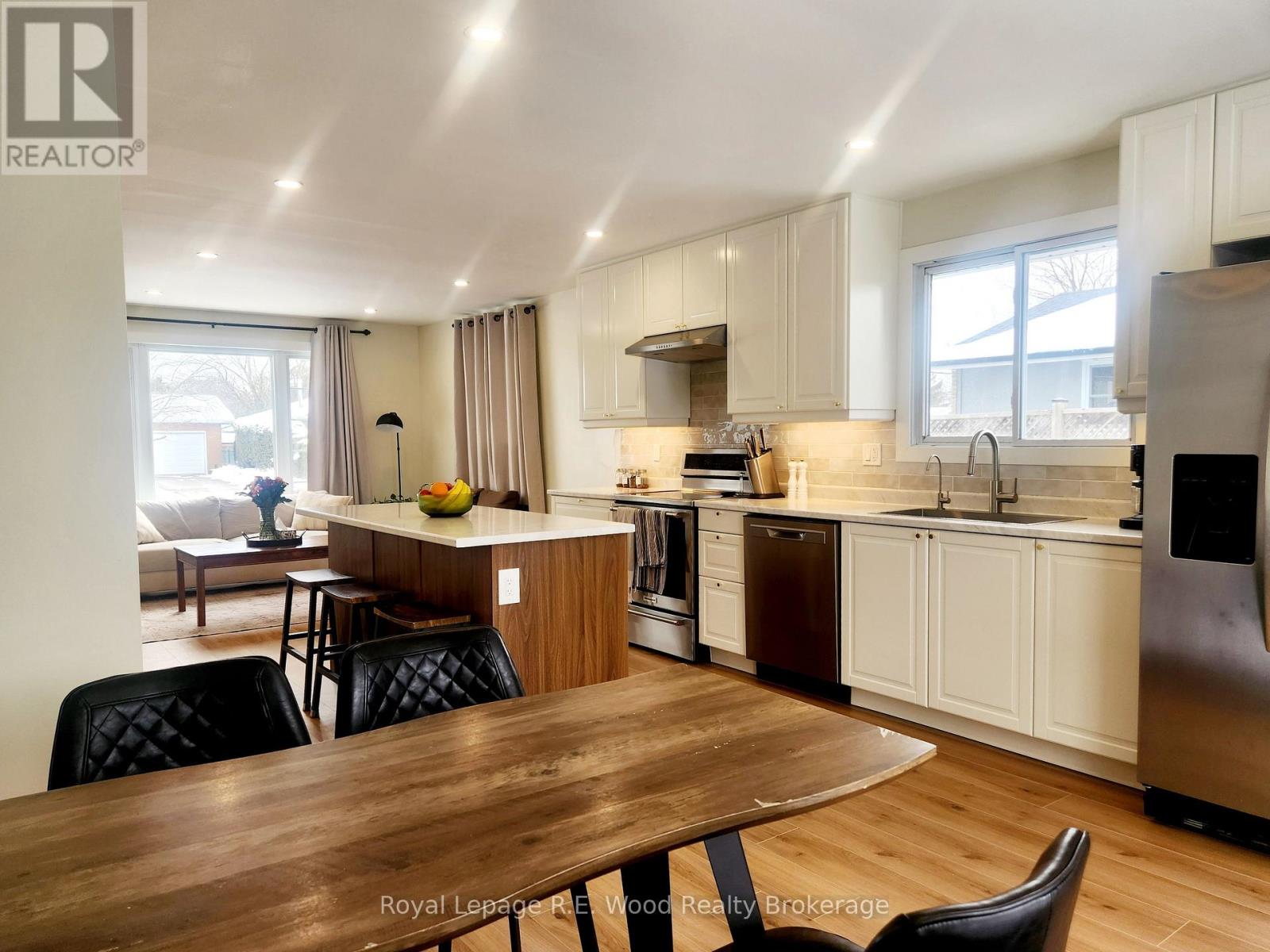 6 Centennial Avenue, Tillsonburg, Ontario  N4G 4R6 - Photo 7 - X12791338