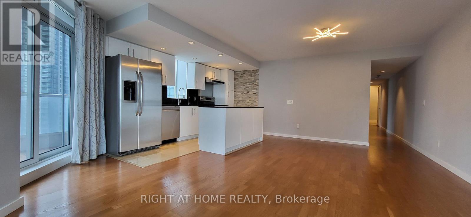 1912 - 8 York Street, Toronto, Ontario  M5J 2Y2 - Photo 27 - C12751628