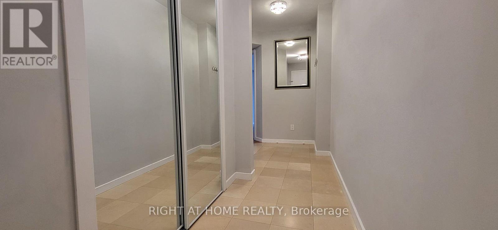 1912 - 8 York Street, Toronto, Ontario  M5J 2Y2 - Photo 30 - C12751628