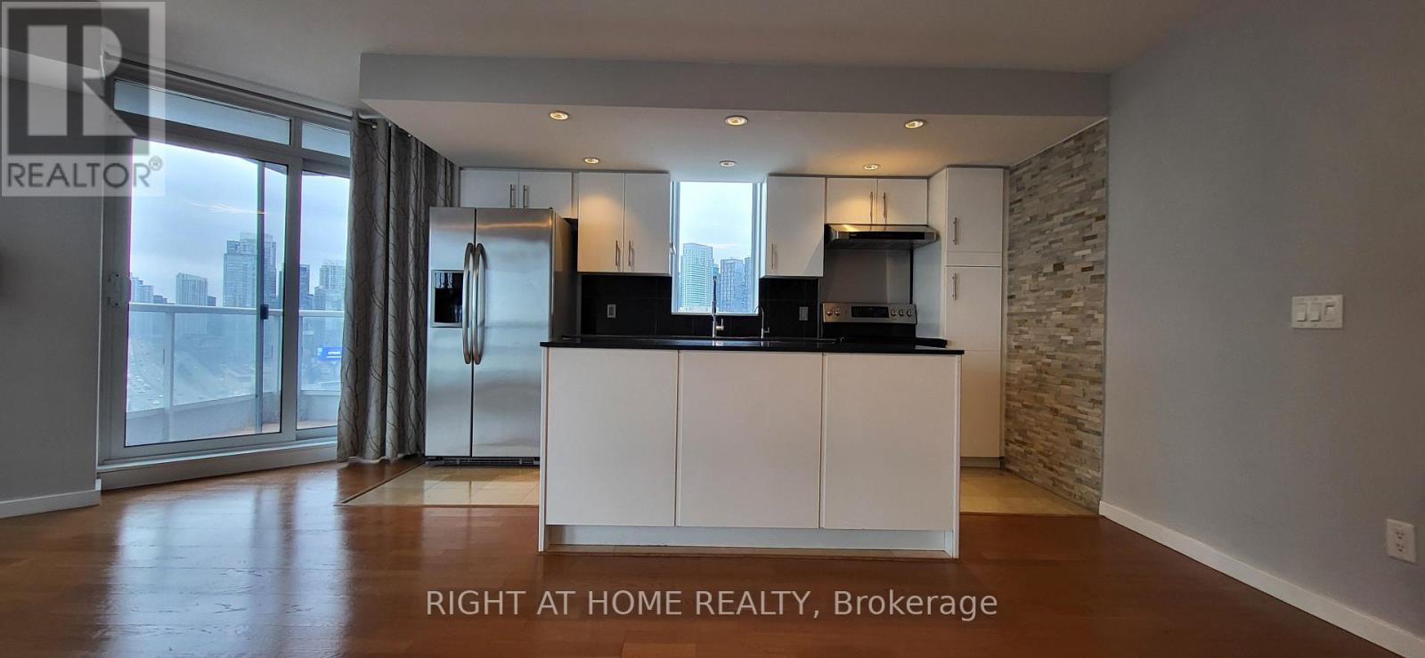 1912 - 8 York Street, Toronto, Ontario  M5J 2Y2 - Photo 31 - C12751628