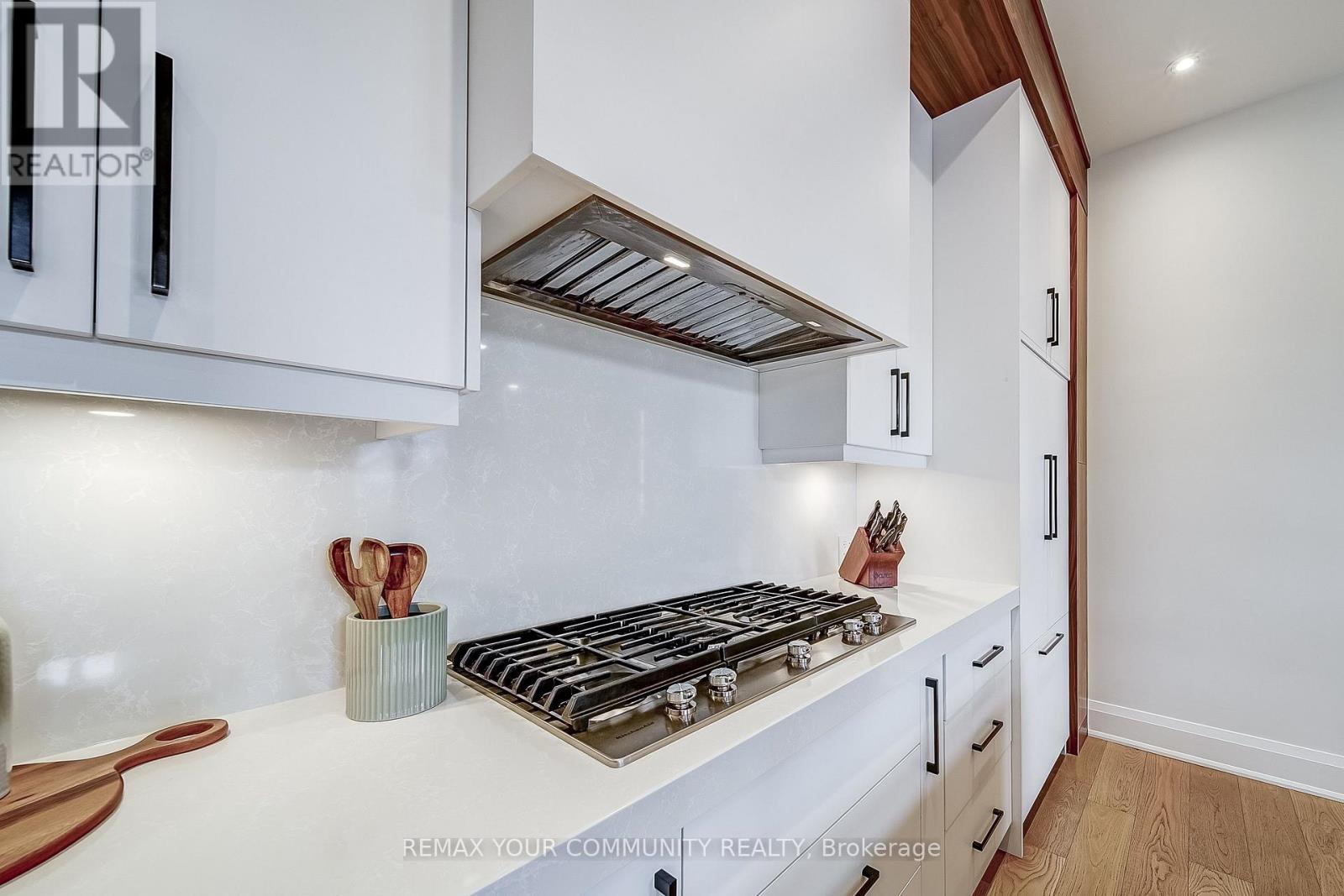 116 Lucas Street, Richmond Hill, Ontario  L4C 4P5 - Photo 18 - N12882554