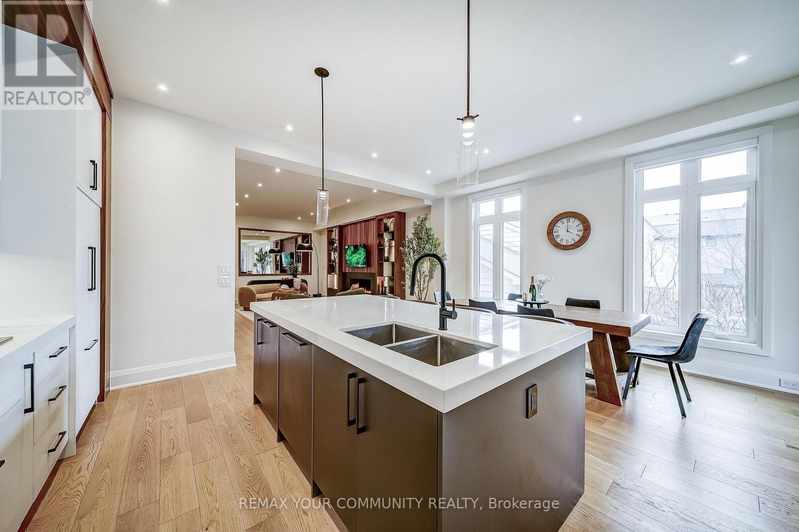 116 Lucas Street, Richmond Hill, Ontario  L4C 4P5 - Photo 17 - N12882554