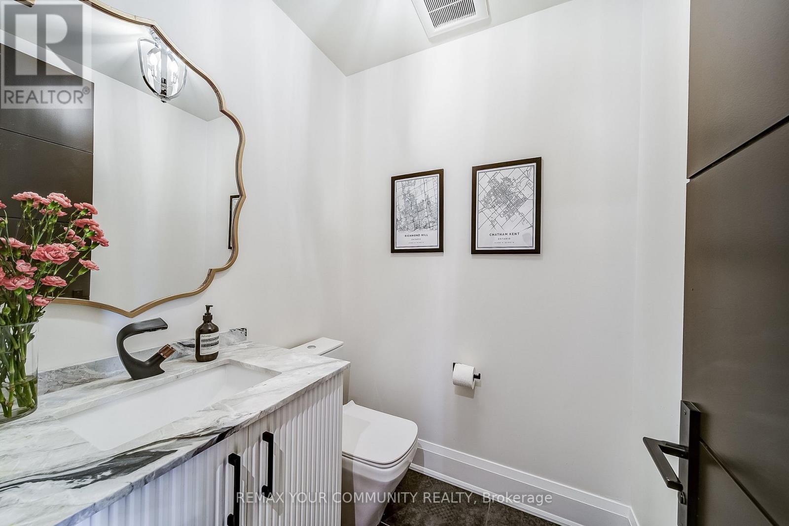 116 Lucas Street, Richmond Hill, Ontario  L4C 4P5 - Photo 21 - N12882554