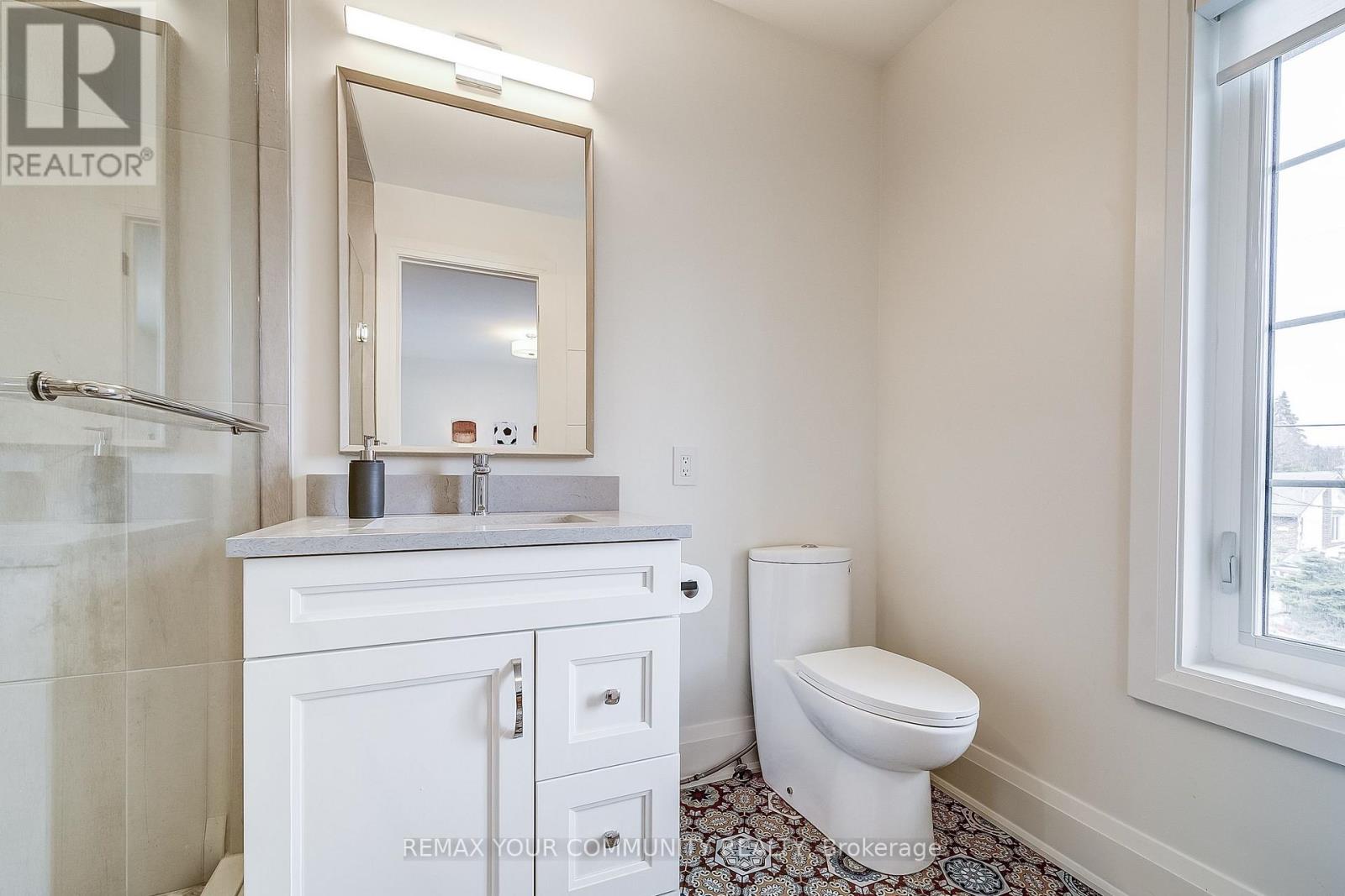 116 Lucas Street, Richmond Hill, Ontario  L4C 4P5 - Photo 35 - N12882554