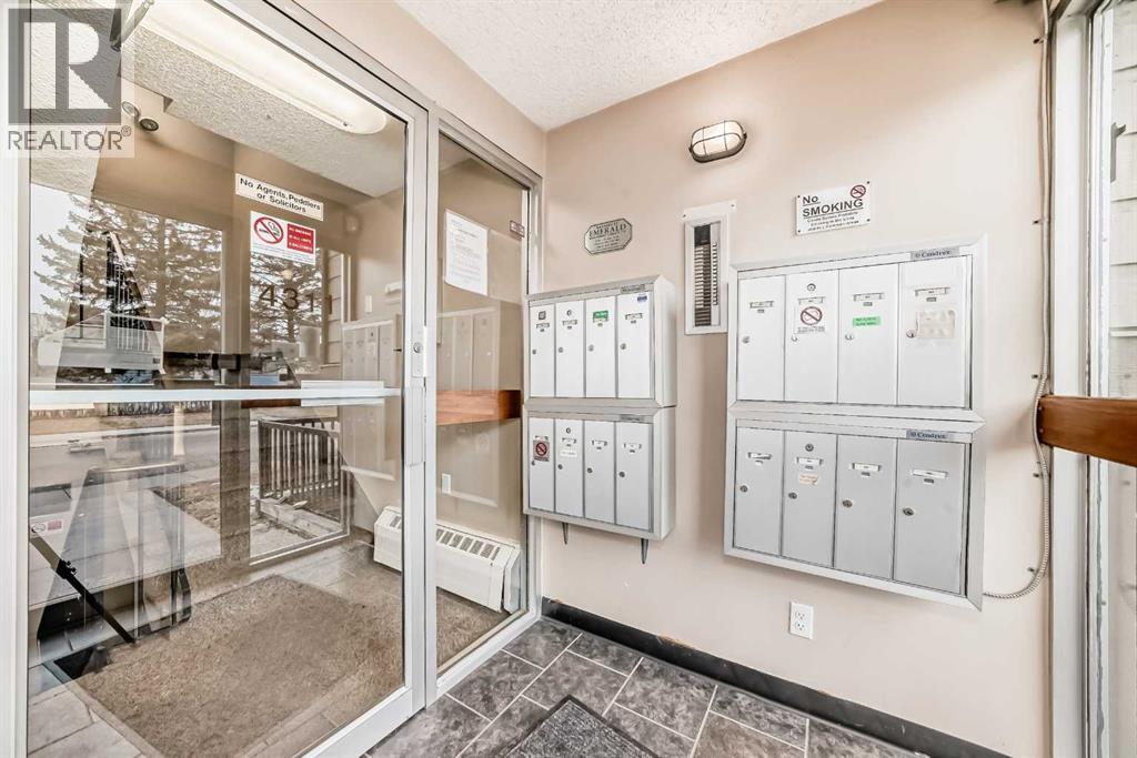 105, 4311 73 Street NW, Calgary, Alberta  T3B 2N2 - Photo 6 - A2295463