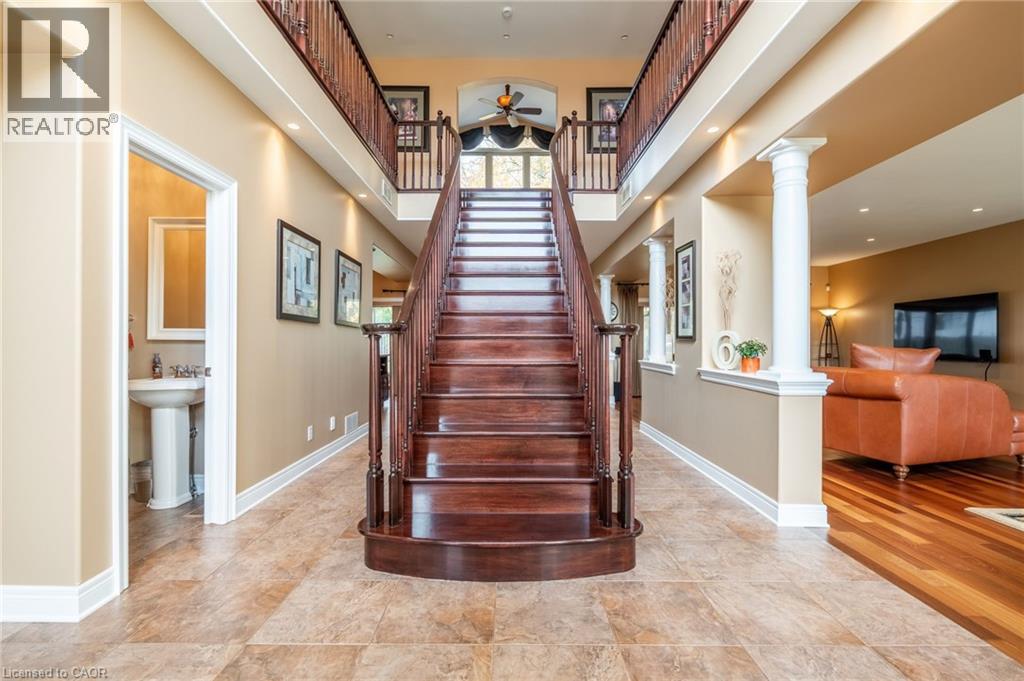 8881 Joseph Court, Niagara Falls, Ontario  L2H 3P1 - Photo 10 - 40812357