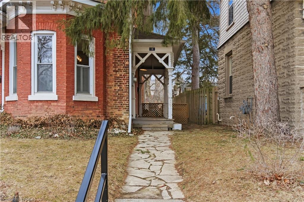 18 Charlotte Street, Paris, Ontario  N3L 1N1 - Photo 2 - 40811711