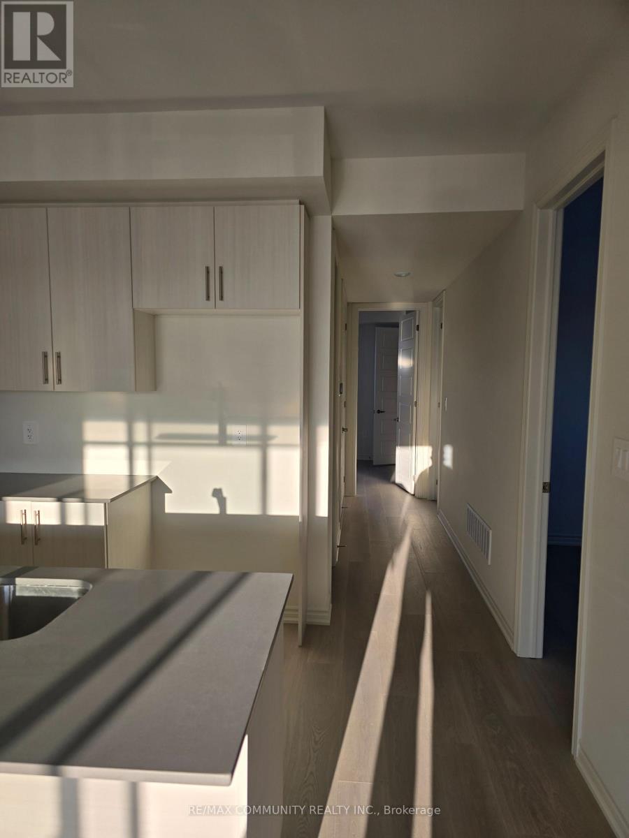 79 Rackham Lane, Clarington, Ontario  L1E 0M3 - Photo 3 - E12907452