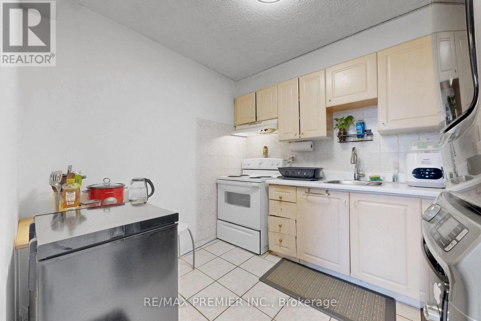 428 - 4645 Jane Street, Toronto, Ontario  M3N 2K9 - Photo 15 - W12907462