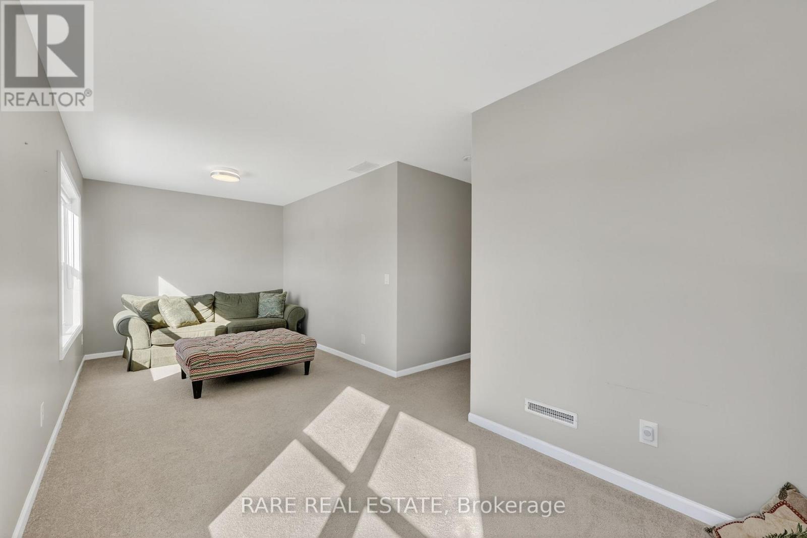 1231 Temple Avenue, Innisfil, Ontario  L0L 1C0 - Photo 12 - N12864386