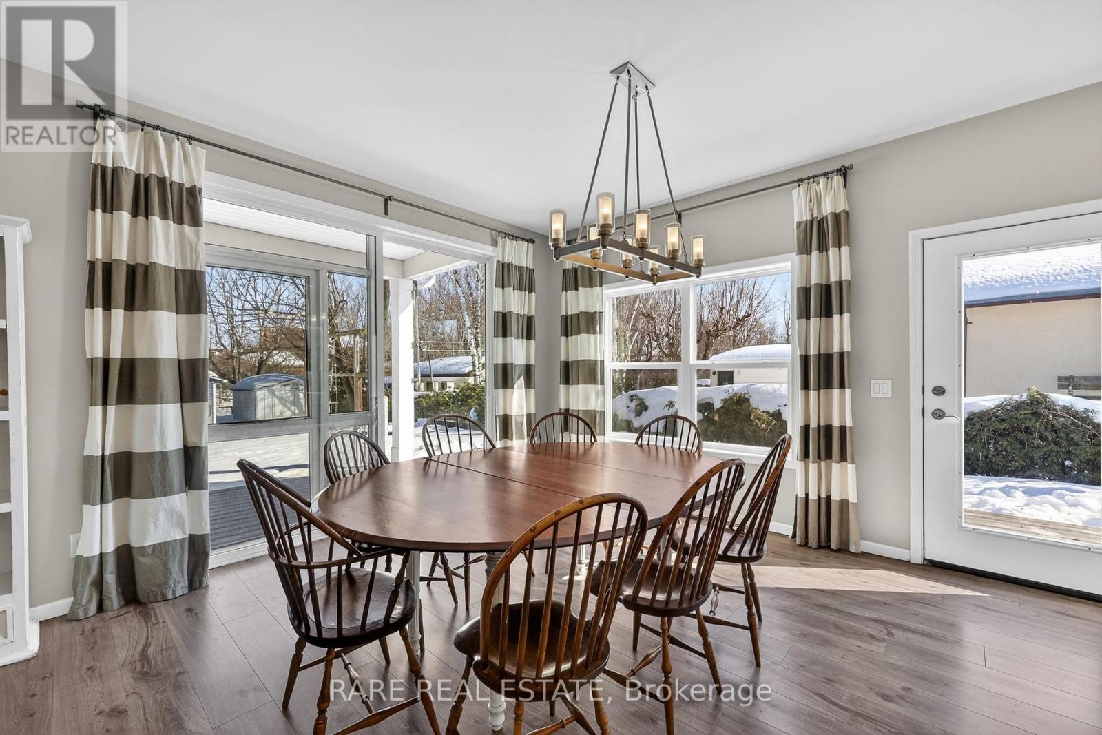 1231 Temple Avenue, Innisfil, Ontario  L0L 1C0 - Photo 9 - N12864386