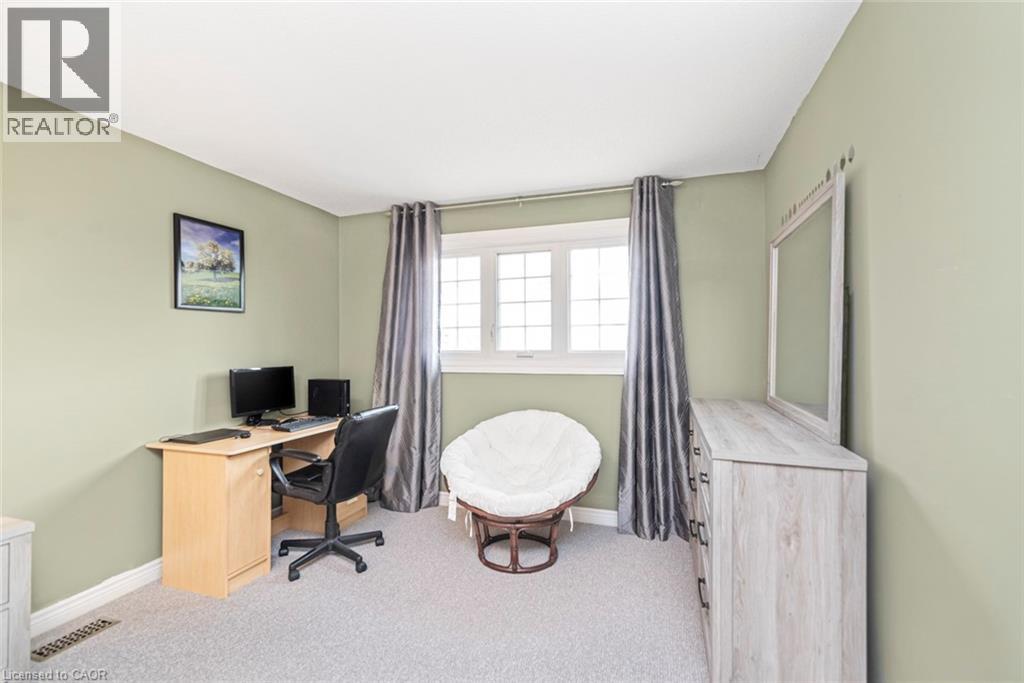 39 Guildwood Drive, Hamilton, Ontario  L9C 6S3 - Photo 26 - 40812501