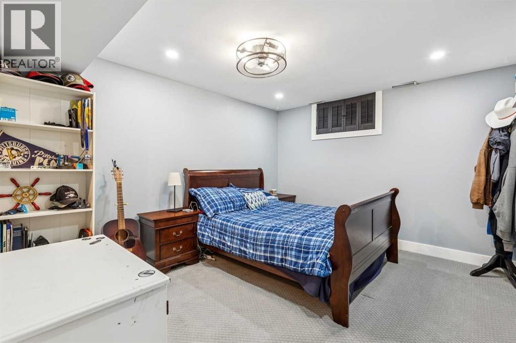 228 Crescent Road Nw, Calgary, Alberta  T2M 4A3 - Photo 40 - A2291752