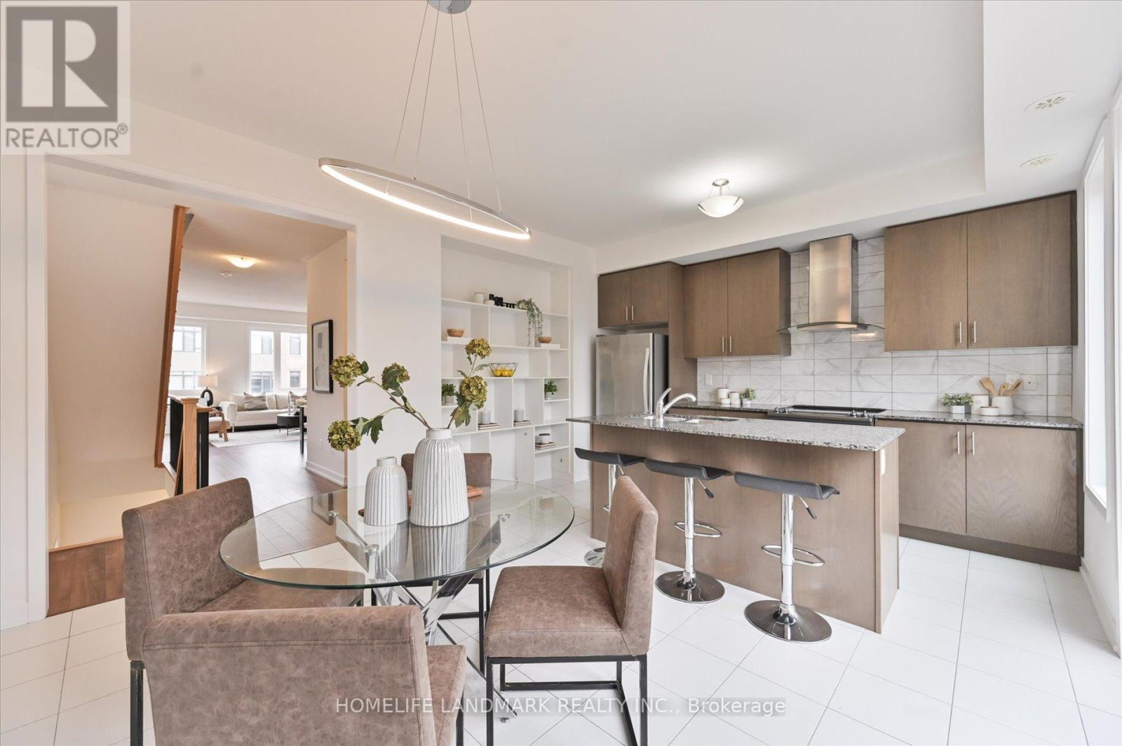 164 Salterton Circle, Vaughan, Ontario  L6A 4Z2 - Photo 11 - N12904912