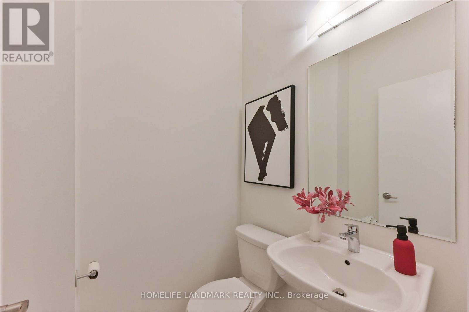 164 Salterton Circle, Vaughan, Ontario  L6A 4Z2 - Photo 4 - N12904912