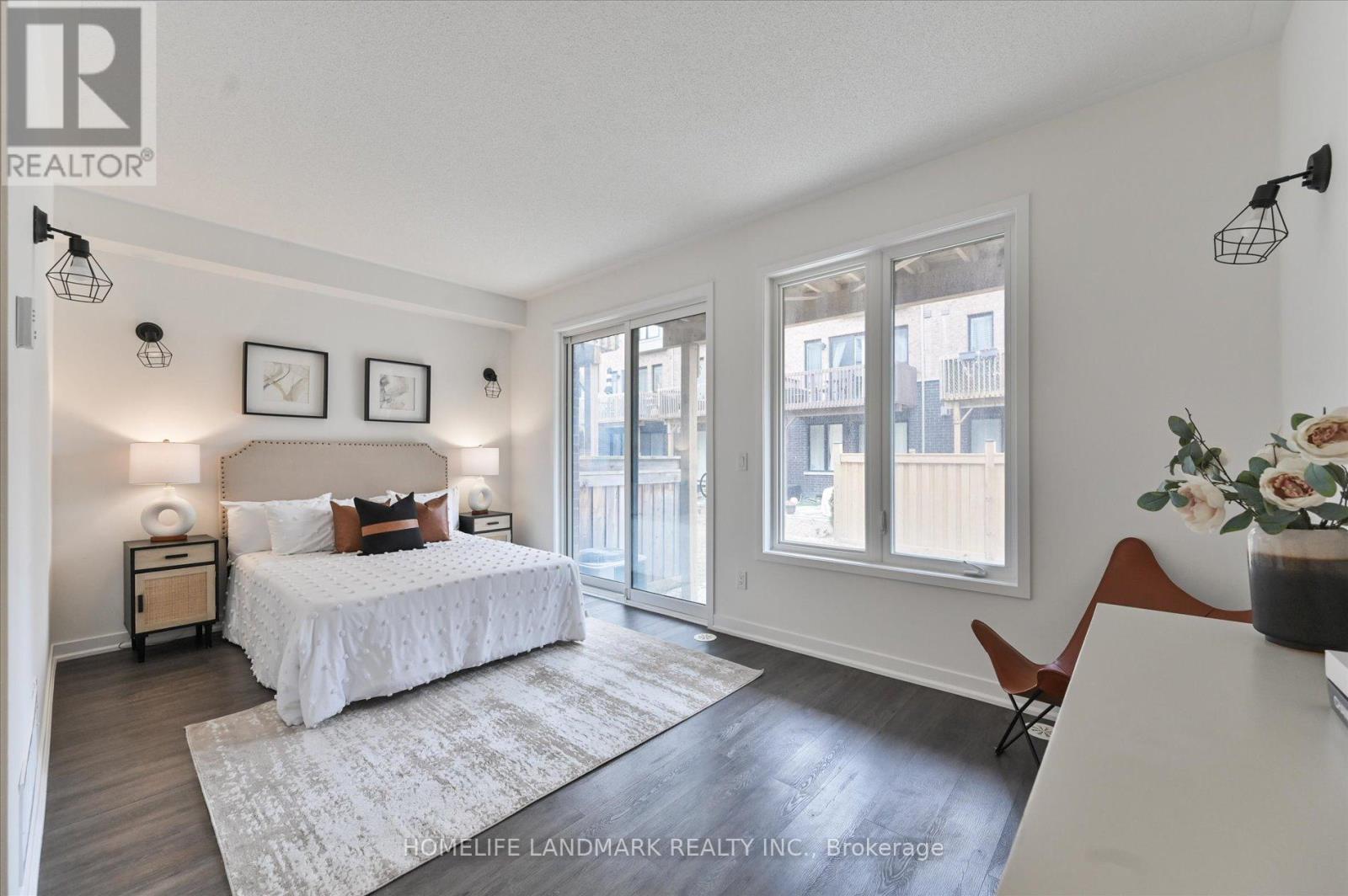 164 Salterton Circle, Vaughan, Ontario  L6A 4Z2 - Photo 3 - N12904912