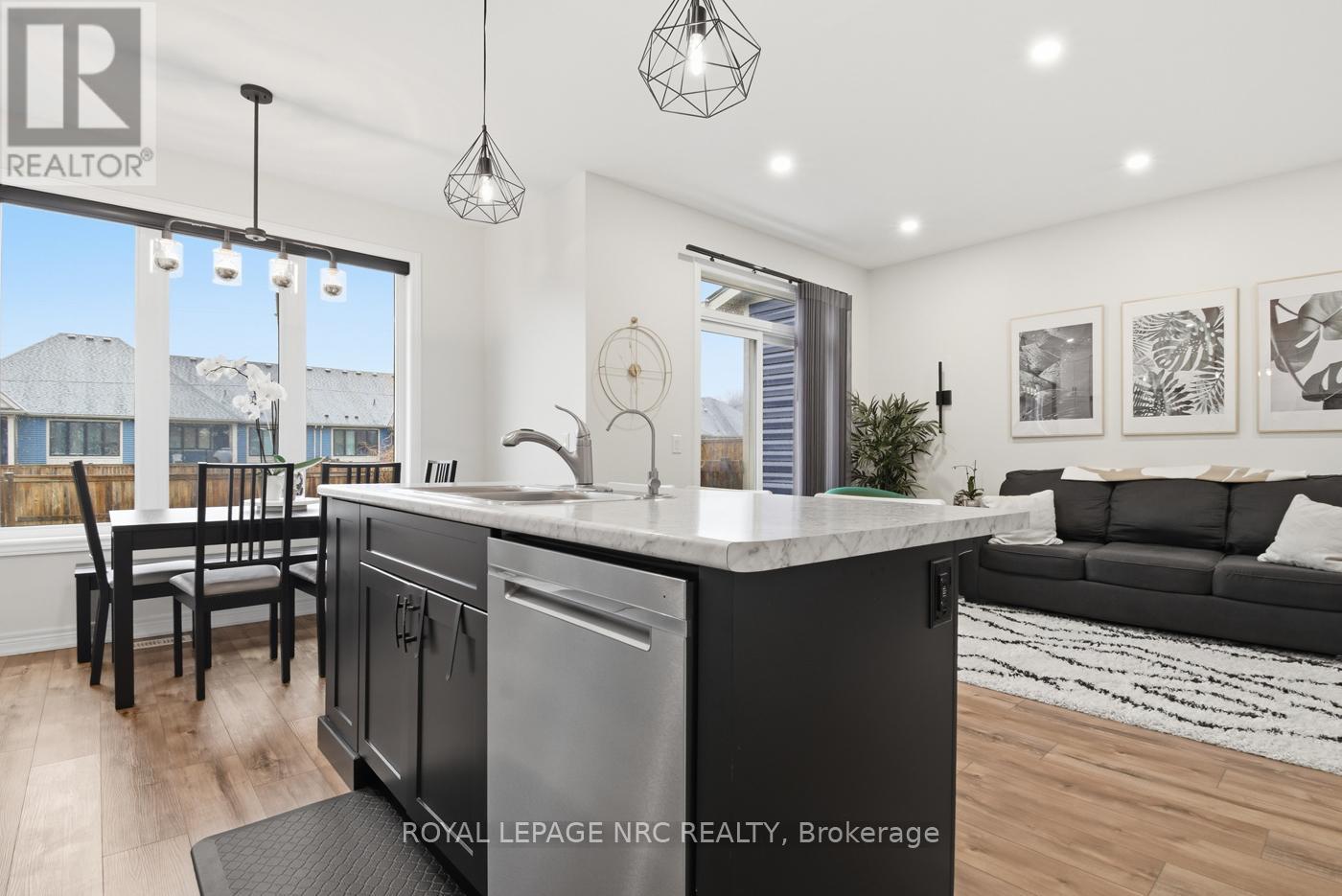 43 Wilkerson Street, Thorold, Ontario  L2V 0G4 - Photo 14 - X12907478