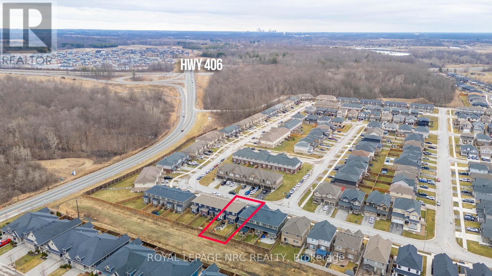 43 Wilkerson Street, Thorold, Ontario  L2V 0G4 - Photo 2 - X12907478