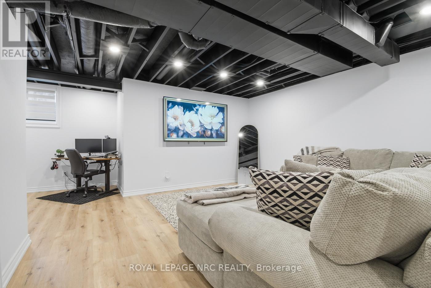 43 Wilkerson Street, Thorold, Ontario  L2V 0G4 - Photo 32 - X12907478