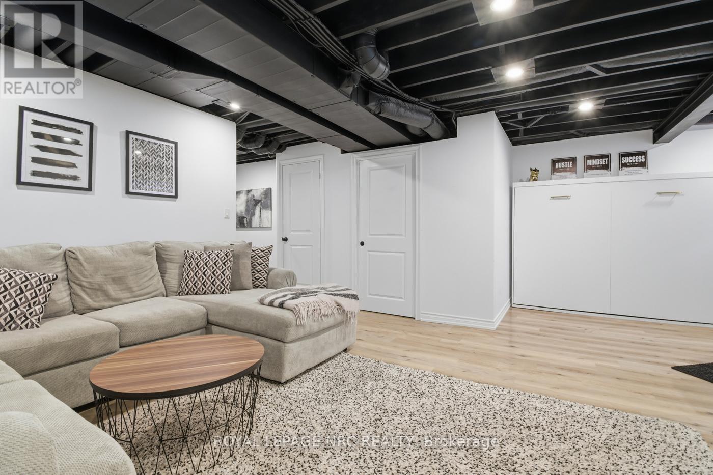 43 Wilkerson Street, Thorold, Ontario  L2V 0G4 - Photo 35 - X12907478