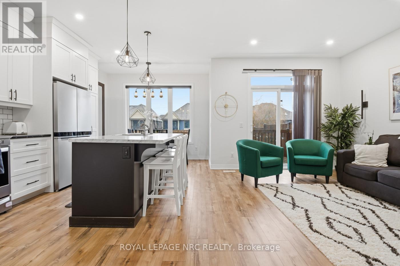 43 Wilkerson Street, Thorold, Ontario  L2V 0G4 - Photo 8 - X12907478