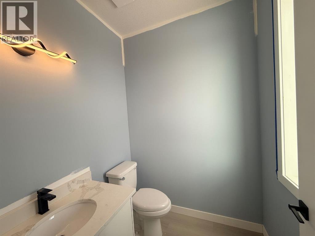 1999 Mccaskill Drive, Crossfield, Alberta  T0M 0C1 - Photo 9 - A2255750