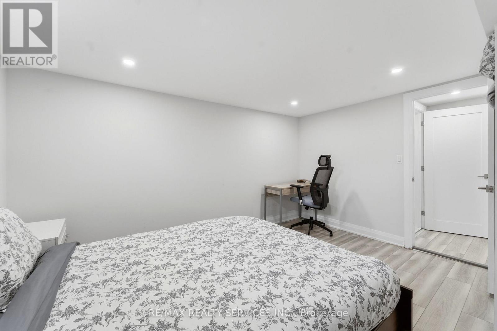 Bsmt - 1305 Consort Crescent, Burlington (Palmer), Ontario  L7M 1J8 - Photo 20 - W12907472