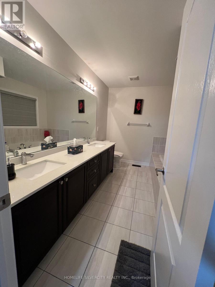 88 Roulette Crescent, Brampton, Ontario  L7A 4R6 - Photo 12 - W12907476