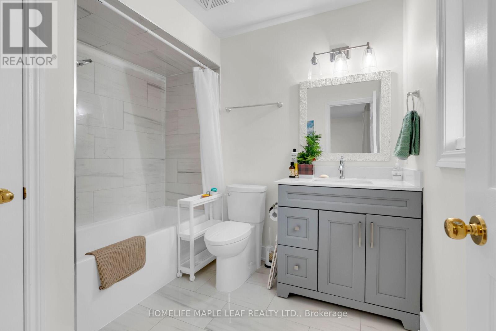 2070 Shady Glen Road, Oakville, Ontario  L6M 3P1 - Photo 21 - W12907480