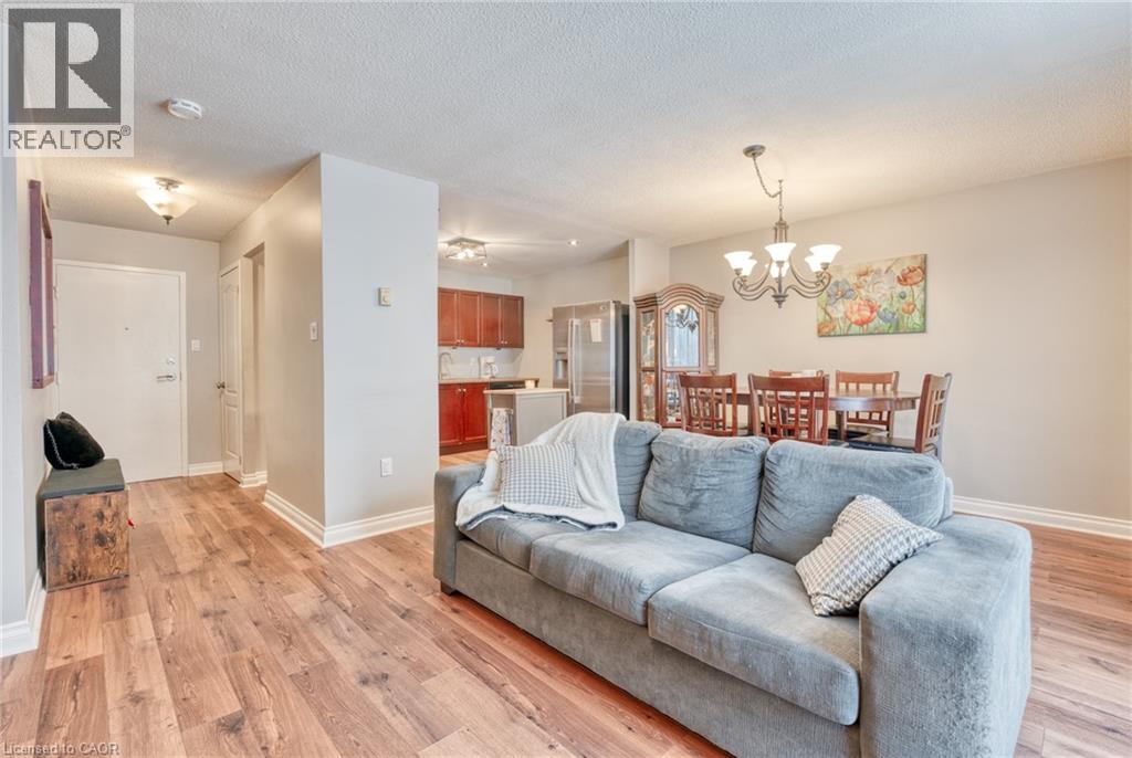 1036 Falgarwood Drive Unit# 79, Oakville, Ontario  L6H 2P3 - Photo 7 - 40800896