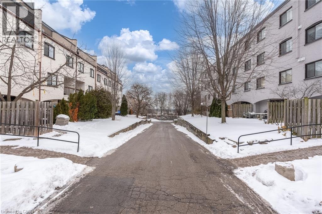 1036 Falgarwood Drive Unit# 79, Oakville, Ontario  L6H 2P3 - Photo 4 - 40800896