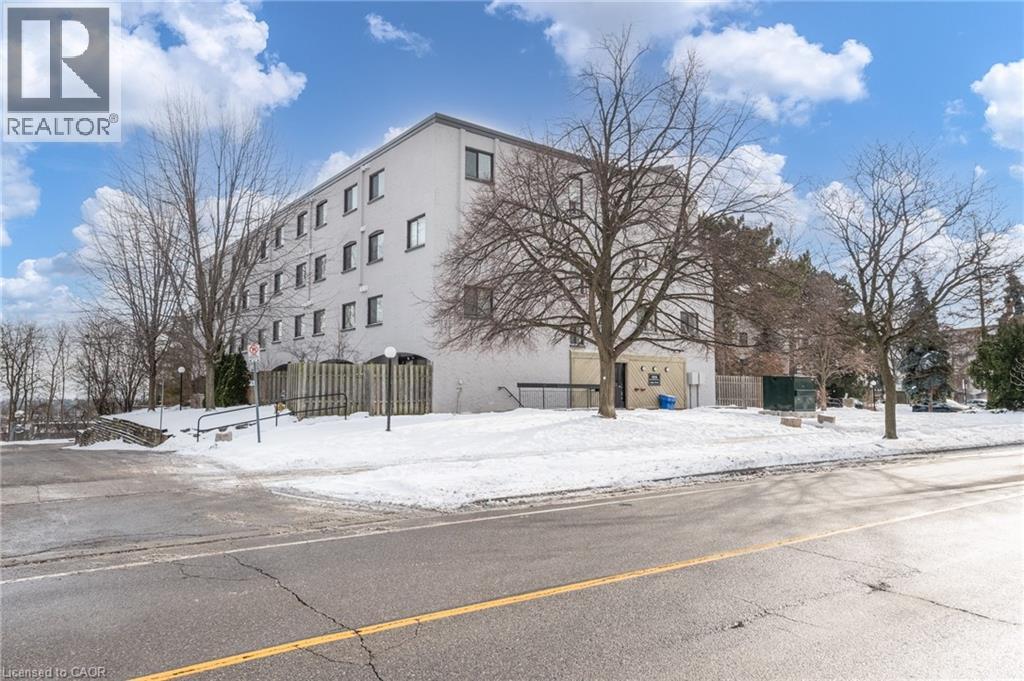 1036 FALGARWOOD Drive Unit# 79, Oakville, Ontario