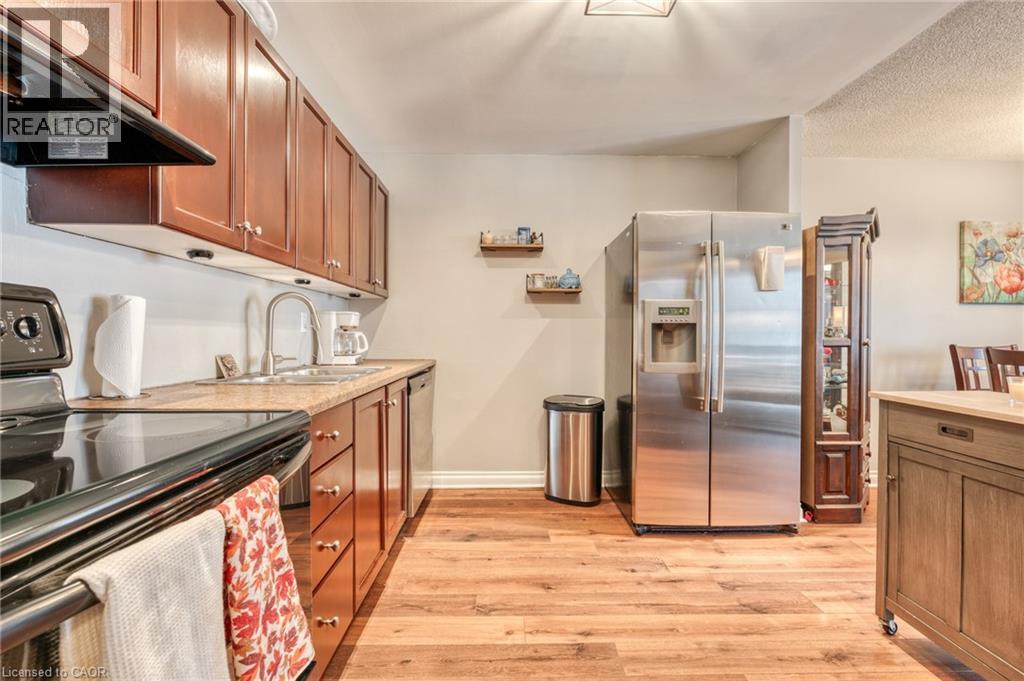 1036 Falgarwood Drive Unit# 79, Oakville, Ontario  L6H 2P3 - Photo 16 - 40800896