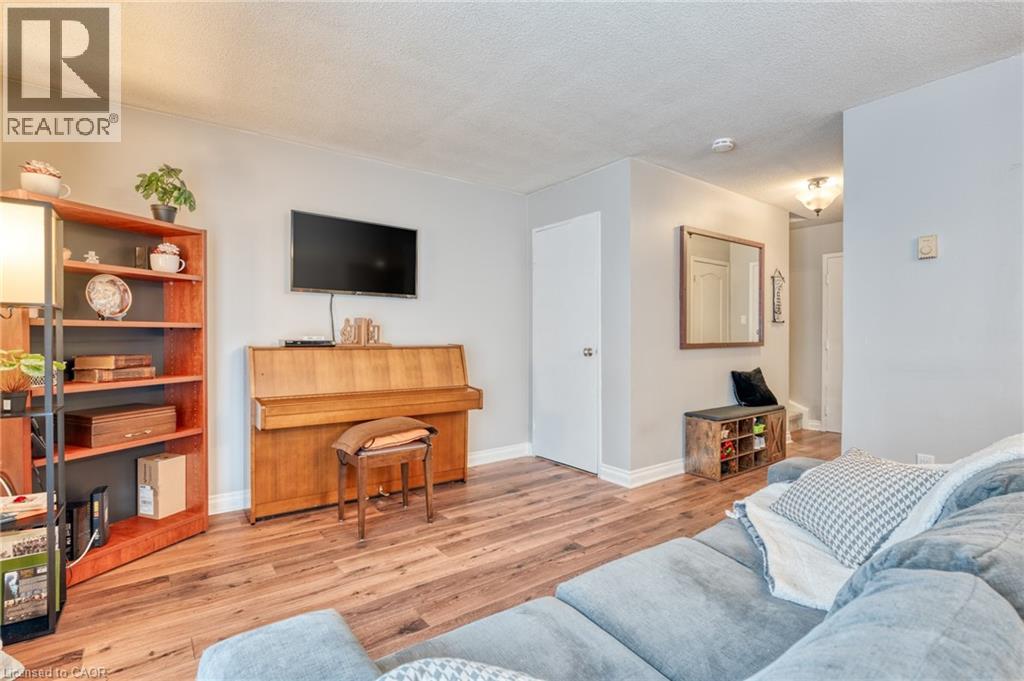 1036 Falgarwood Drive Unit# 79, Oakville, Ontario  L6H 2P3 - Photo 10 - 40800896