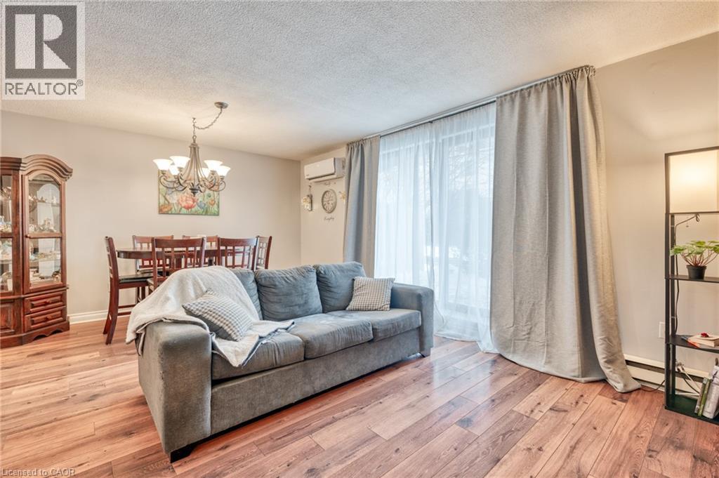 1036 Falgarwood Drive Unit# 79, Oakville, Ontario  L6H 2P3 - Photo 8 - 40800896