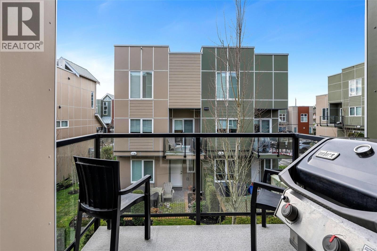 13 4355 Viewmont Ave, Saanich, British Columbia V8Z 5K8 - Photo 13 - 1026567