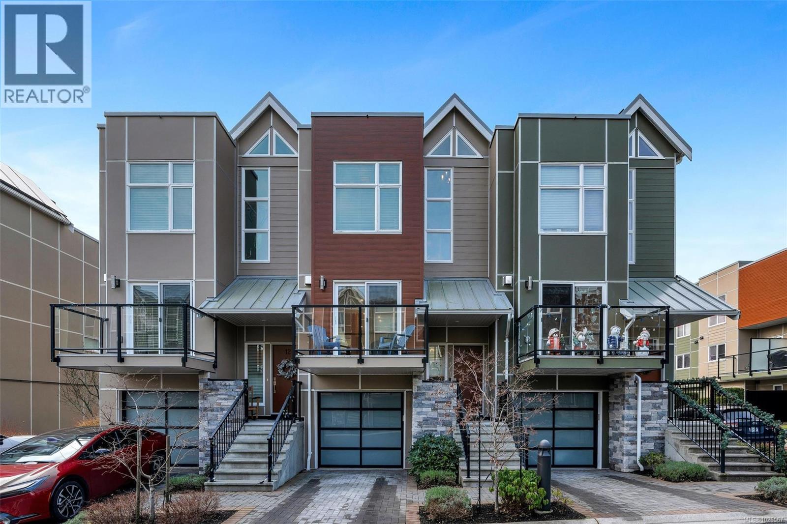 13 4355 Viewmont Ave, Saanich, British Columbia