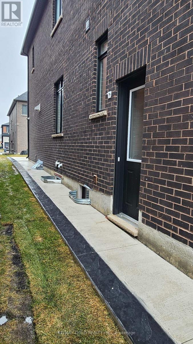 Bsmt #1 - 27 Lippa Drive, Caledon, Ontario  L7C 4M3 - Photo 2 - W12895012