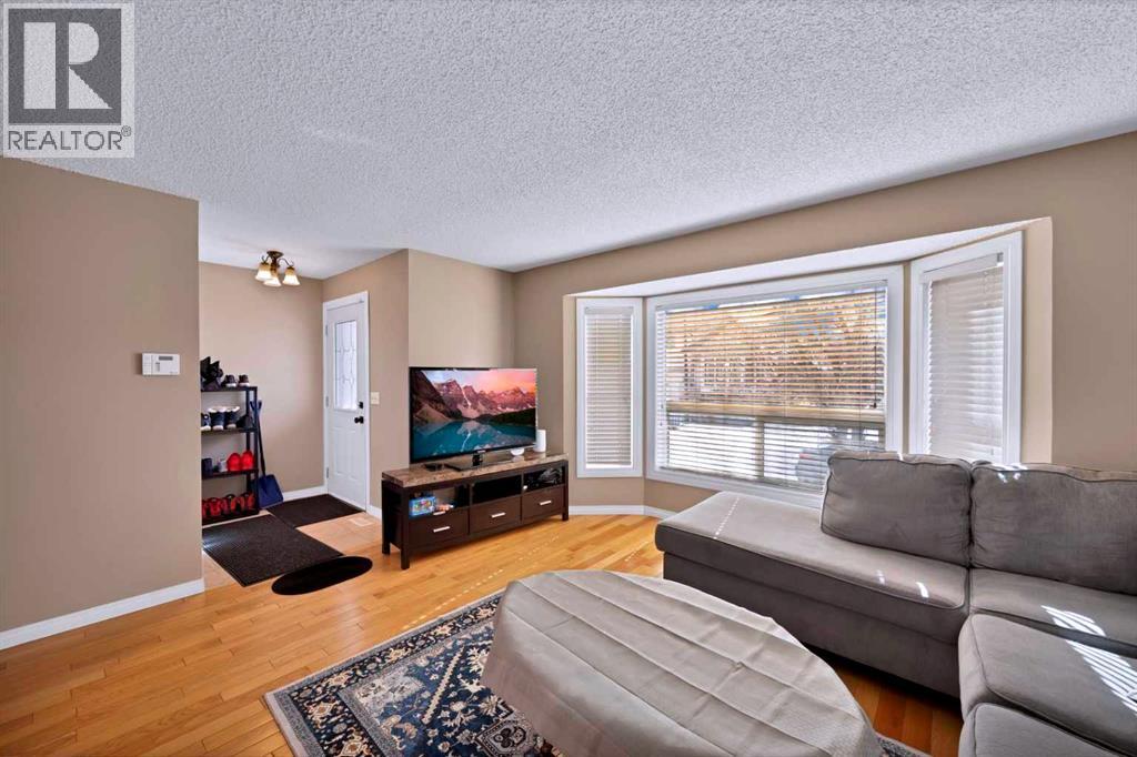 127 Whitehaven Road Ne, Calgary, Alberta  T1Y 6A6 - Photo 6 - A2295438