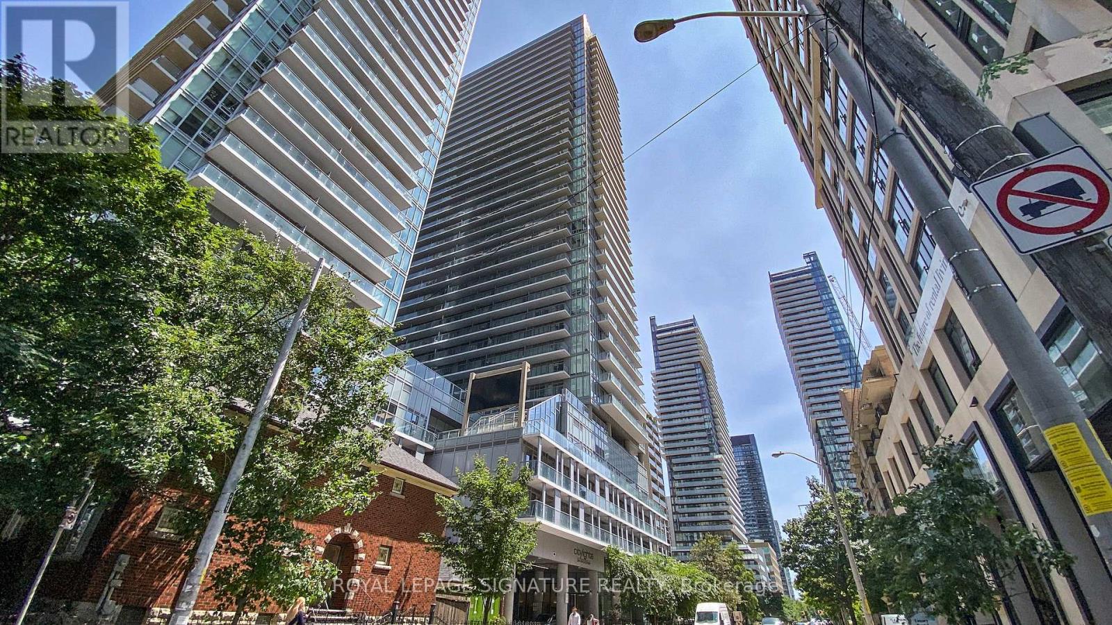 2016 - 195 REDPATH AVENUE, Toronto, Ontario