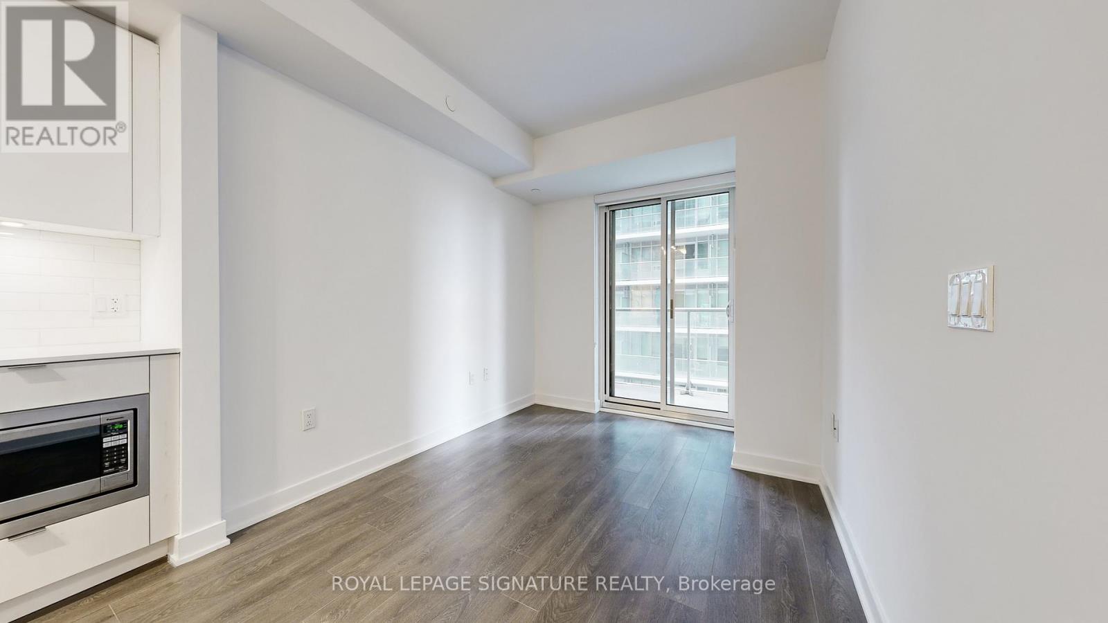 2016 - 195 Redpath Avenue, Toronto, Ontario  M4P 0E4 - Photo 10 - C12907496