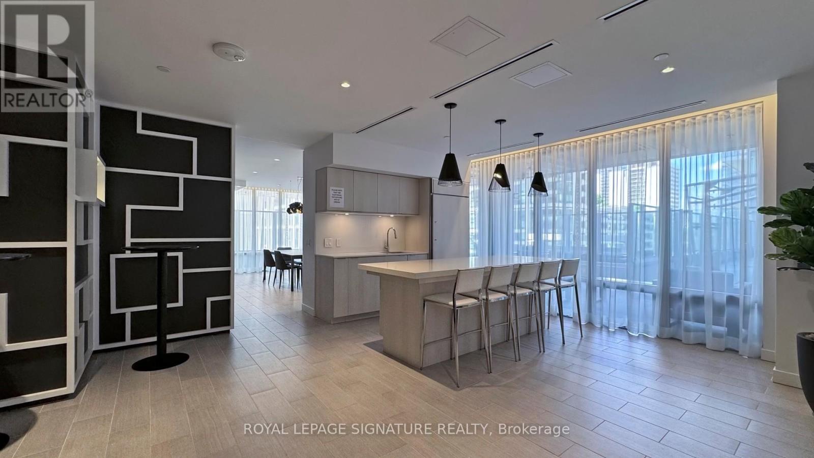 2016 - 195 Redpath Avenue, Toronto, Ontario  M4P 0E4 - Photo 32 - C12907496