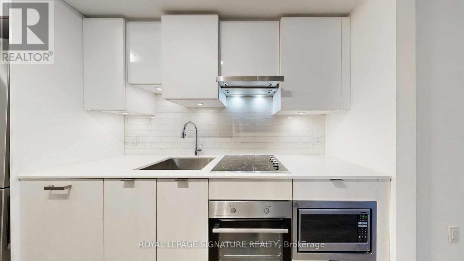 2016 - 195 Redpath Avenue, Toronto, Ontario  M4P 0E4 - Photo 7 - C12907496