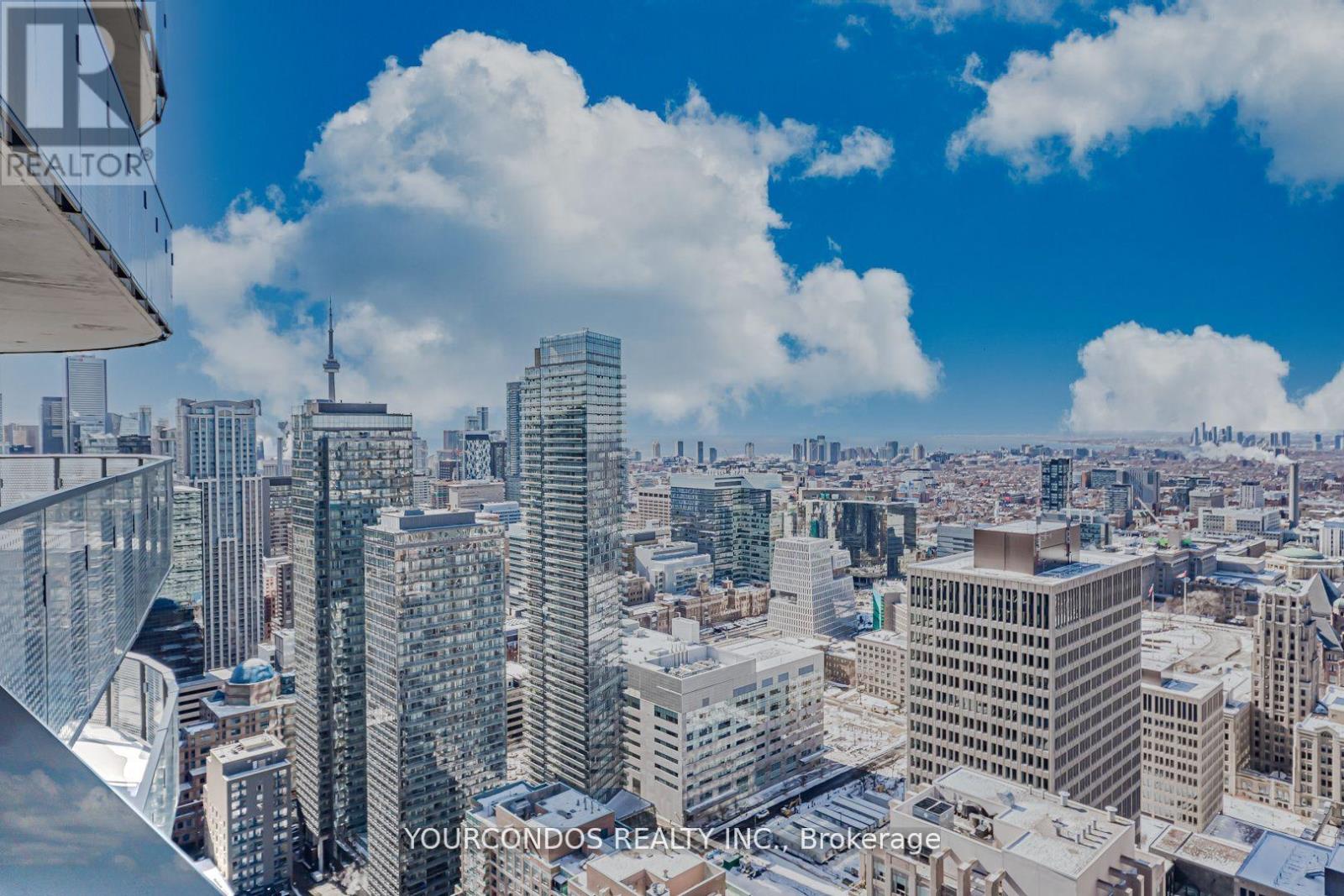 4206 - 11 WELLESLEY STREET W, Toronto, Ontario