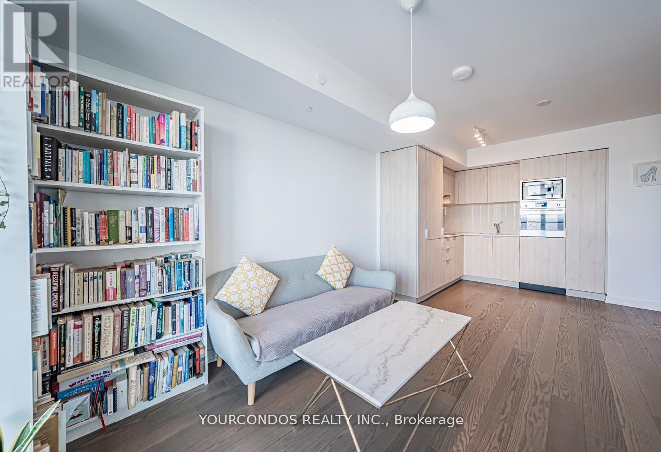 4206 - 11 Wellesley Street W, Toronto, Ontario  M4Y 0G4 - Photo 19 - C12907500